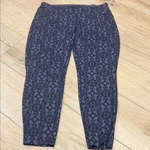 Patagonia Women's Navy Patterned baselayer Leggings